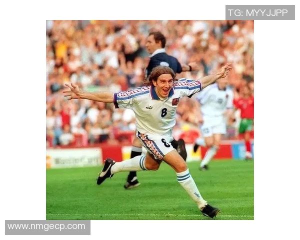 美国足球头号球星崛起助力国家队冲击世界杯新纪元